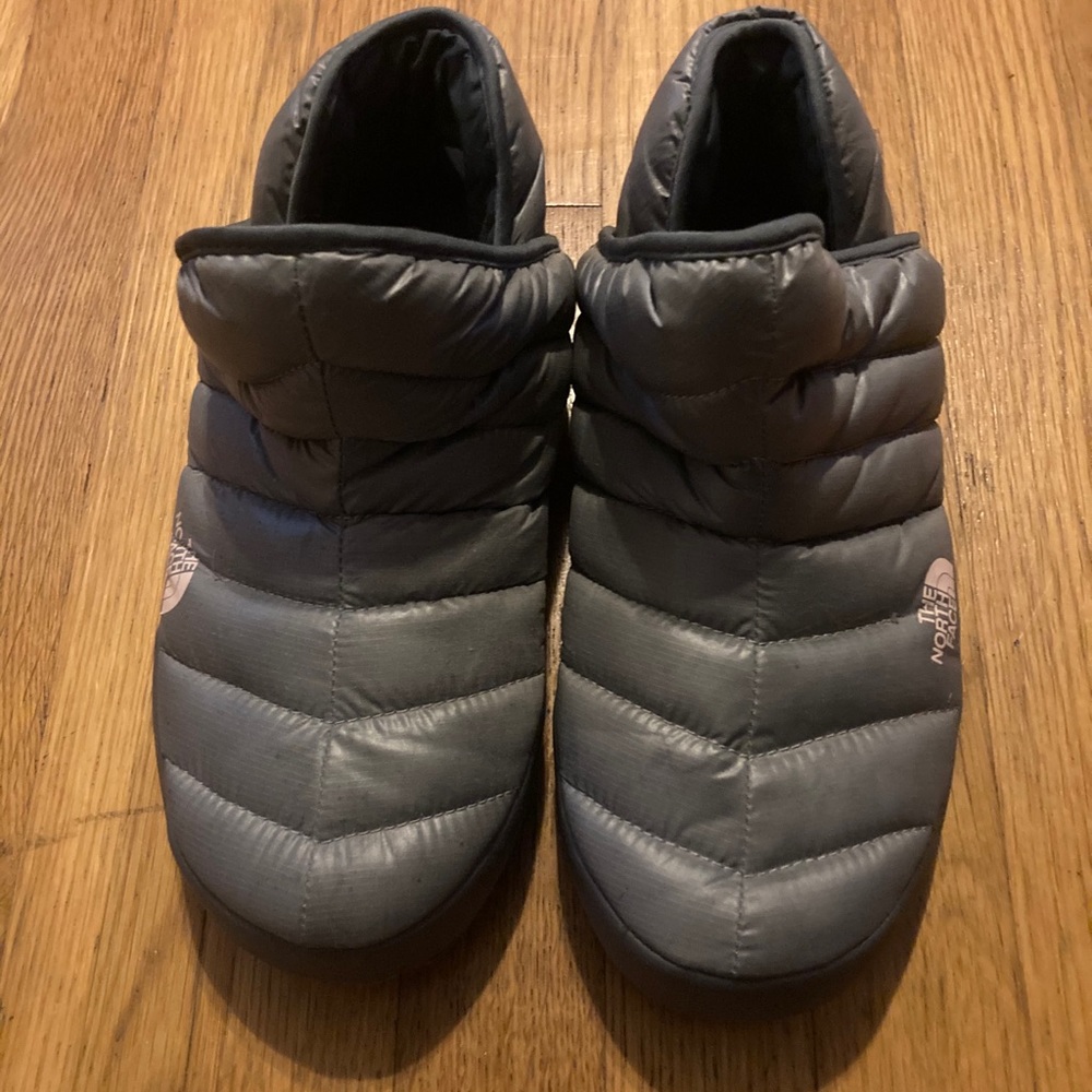 North Face women’s slippers